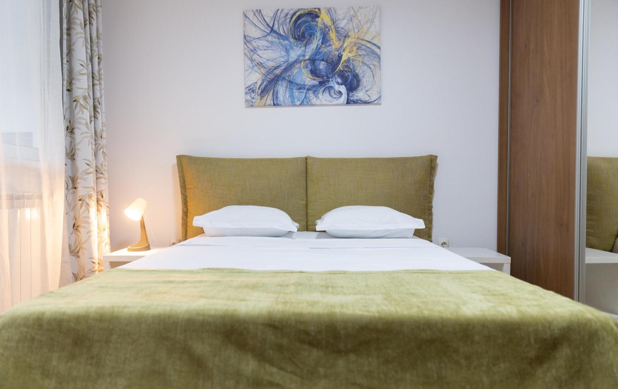Old Town Central Oasis - Secured Parking Nearby - Self Check In - Metro Station At 1Min 부쿠레슈티 외부 사진